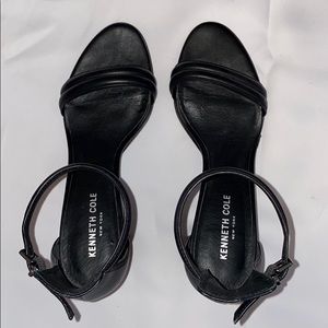 Kenneth Cole block heels
